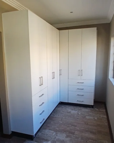 Dacalo Cupboards